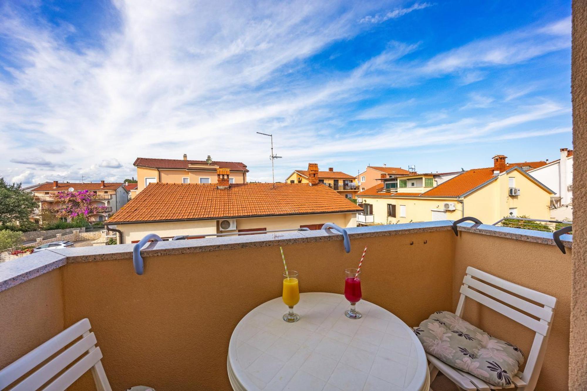 Apartments Mijic Medulin Exterior photo